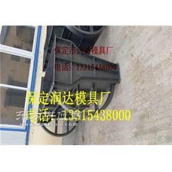 廠家直銷高速隔離墩模具——百墩實業(yè)，打造道路安全新標(biāo)桿